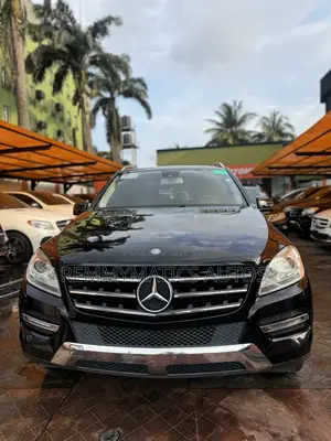 Mercedes-Benz M Class ML350 4MATIC 4dr SUV AWD (3.5L 6cyl 7A) 2014