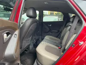 Hyundai Tucson 2013 Red