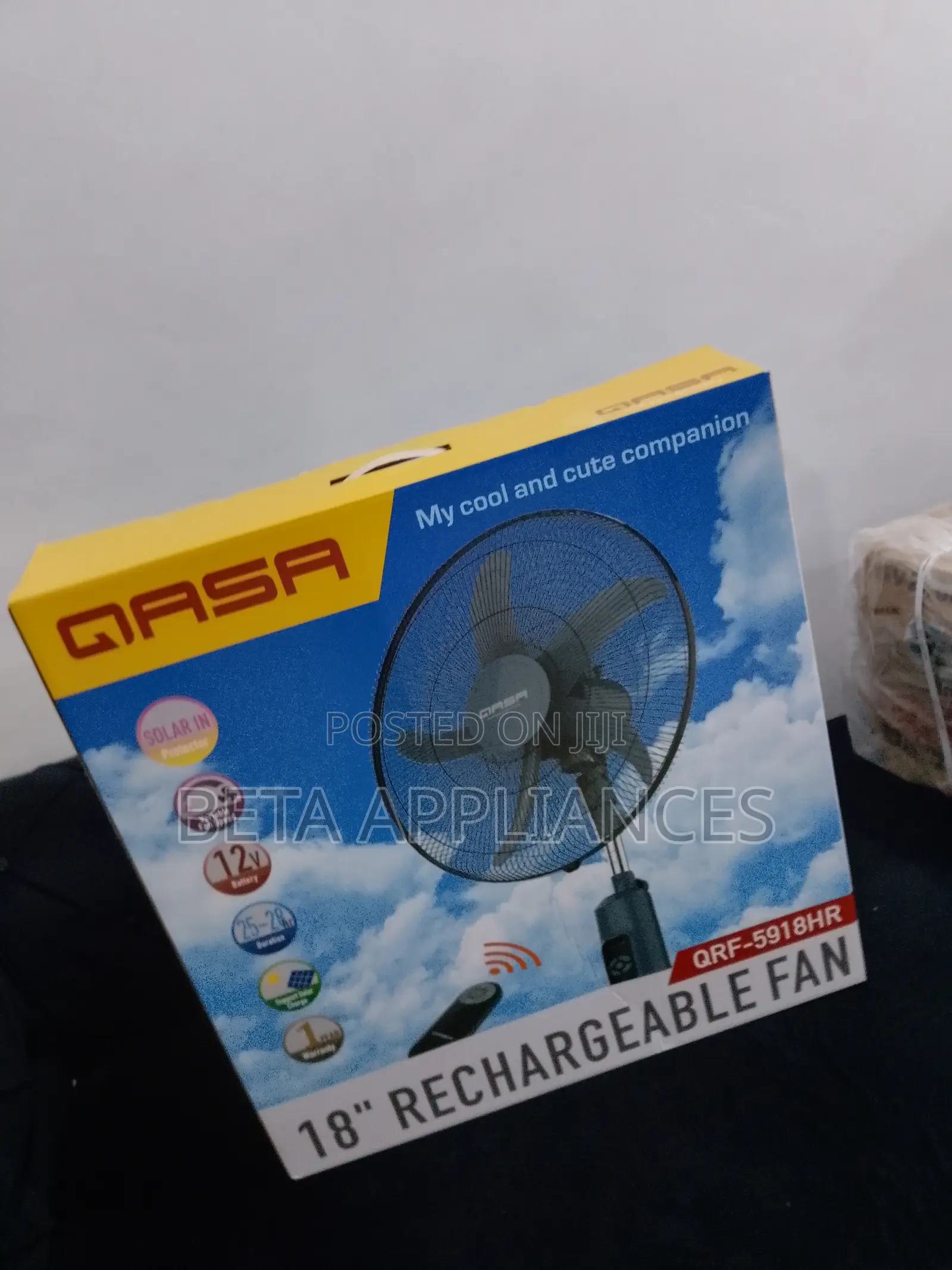 Quasa 18 Inches Adjustable Rechargeable Fan