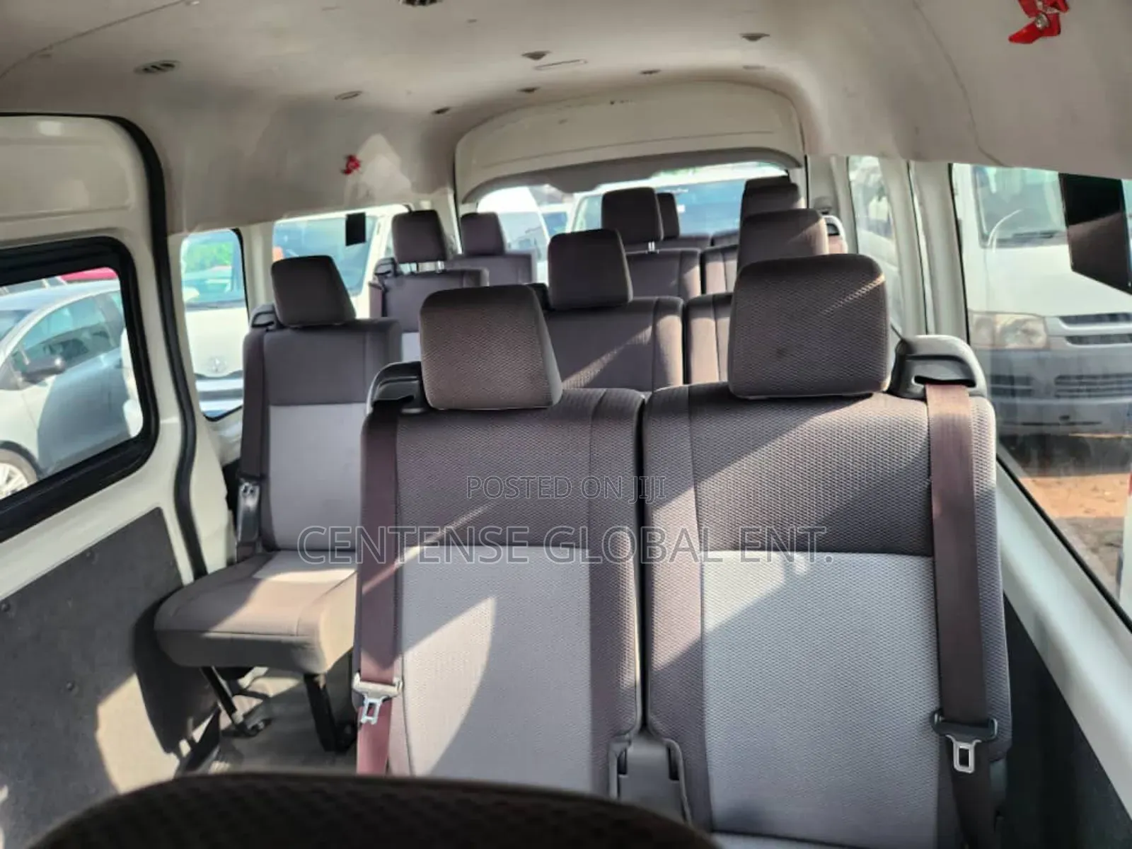Toyota HiAce 2022 White