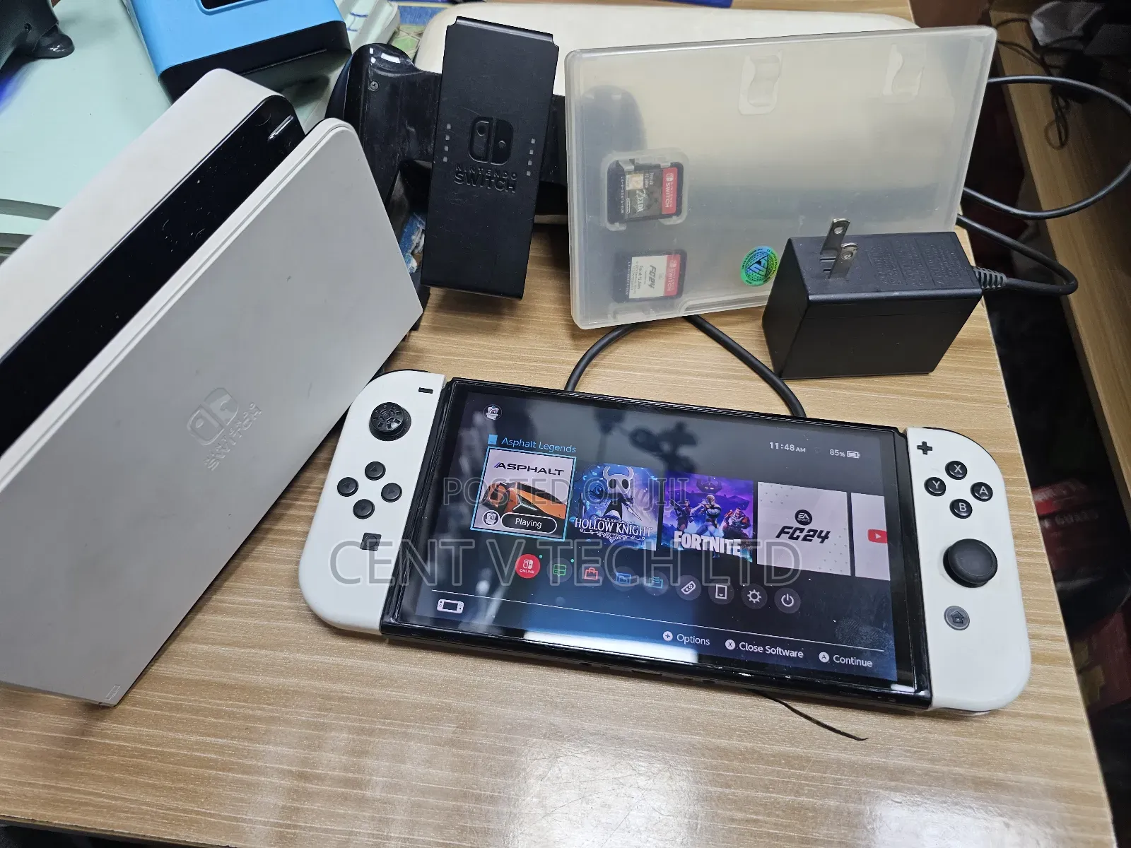 Nintendo Switch Oled With 4 Games