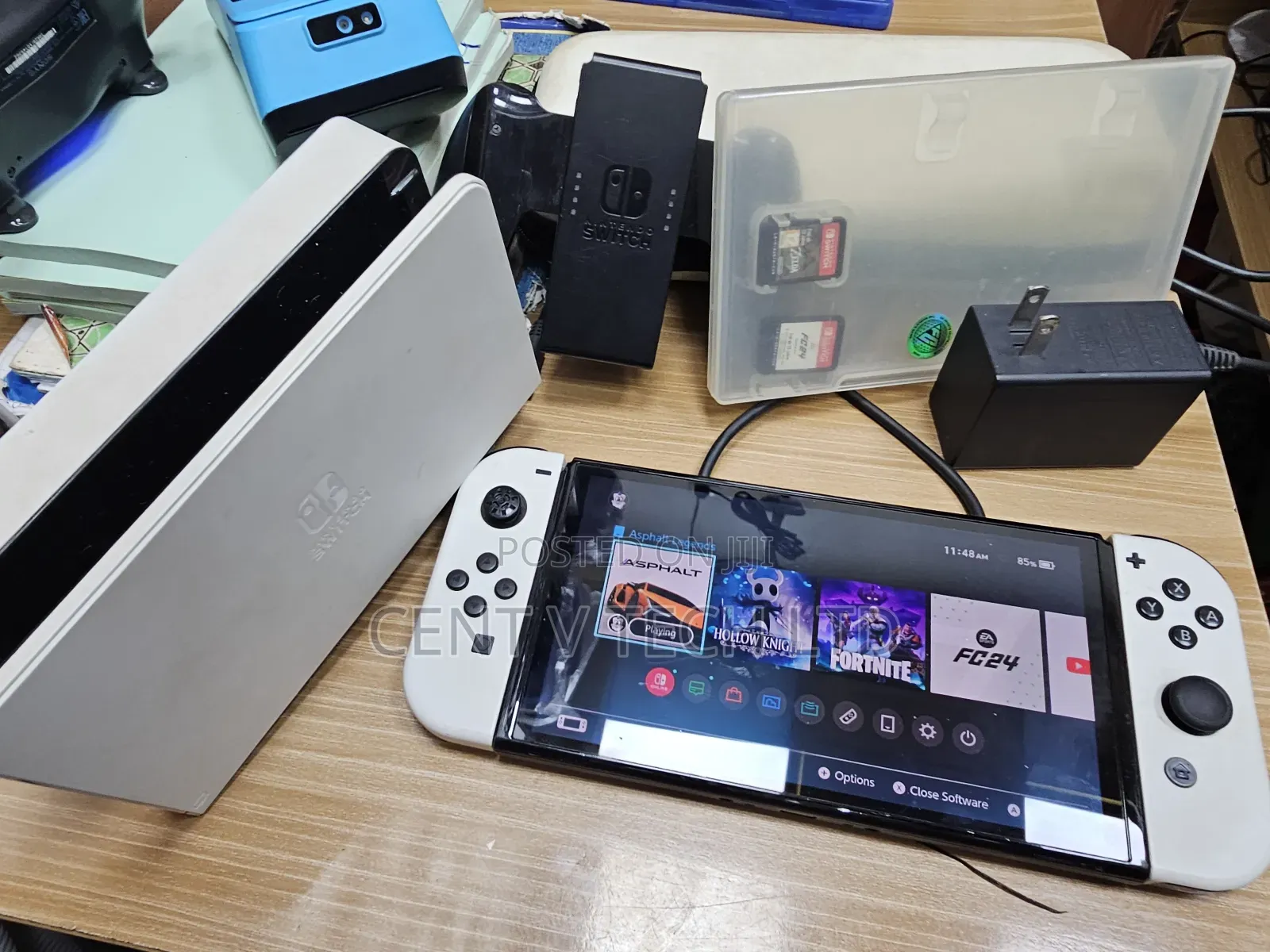 Nintendo Switch Oled With 4 Games