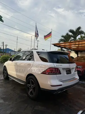 Mercedes-Benz GLE-Class 2016 White