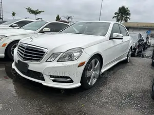 Mercedes-Benz E350 Base 4Matic Sedan AWD (3.5L 6cyl 7A) 2013 White