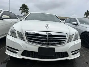 Mercedes-Benz E350 Base 4Matic Sedan AWD (3.5L 6cyl 7A) 2013 White