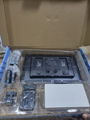 Pro Led 800 Led Light Kit + Stand