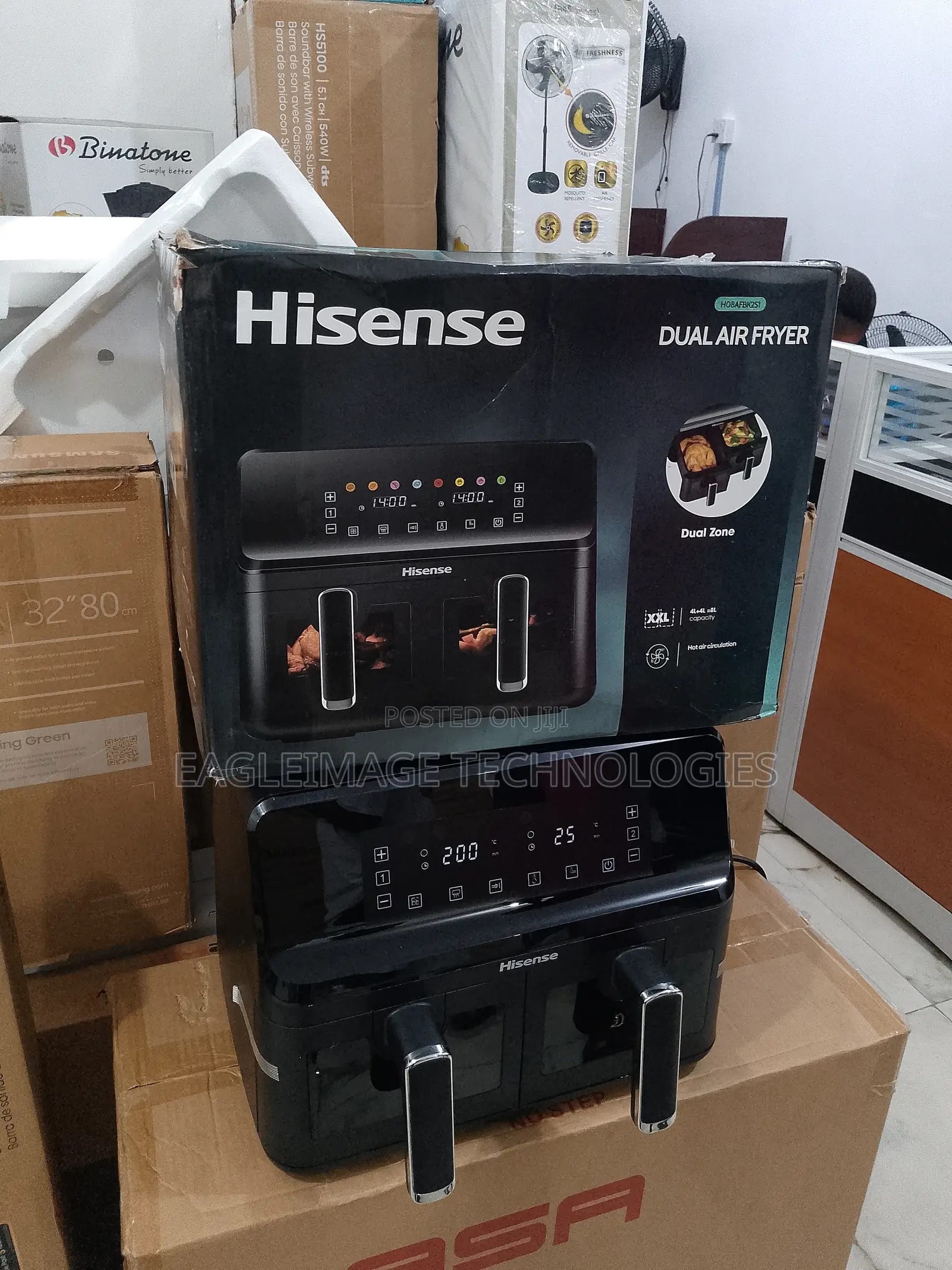 Elegant Hisense 8l Dual Touch Air Fryer: Led Panel for Intuitive Use