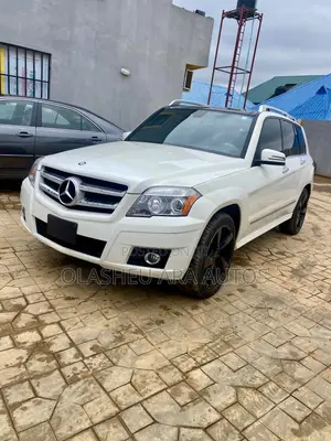 Mercedes-Benz GLK-Class 350 4MATIC 2011 White
