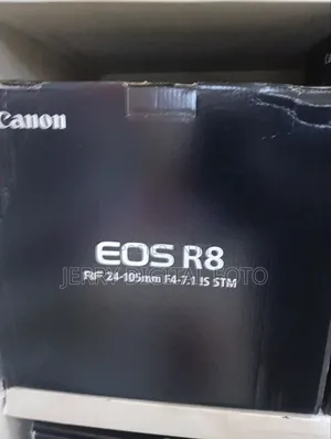 Canon Eos R8 With Lens 24-105mm