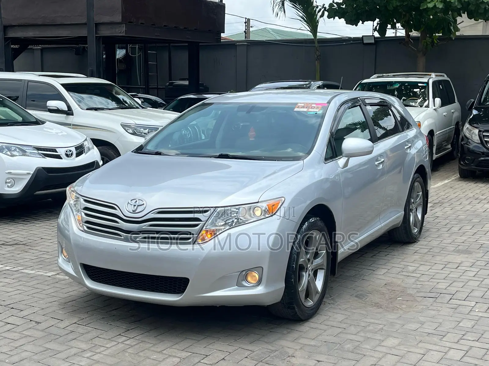 Toyota Venza 2010 Silver