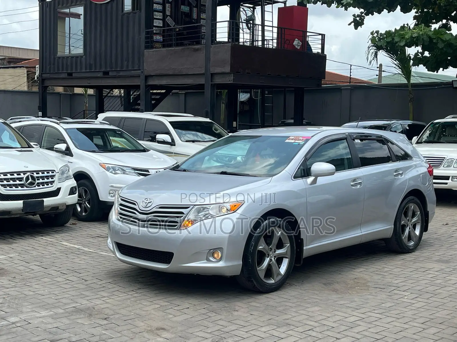 Toyota Venza 2010 Silver