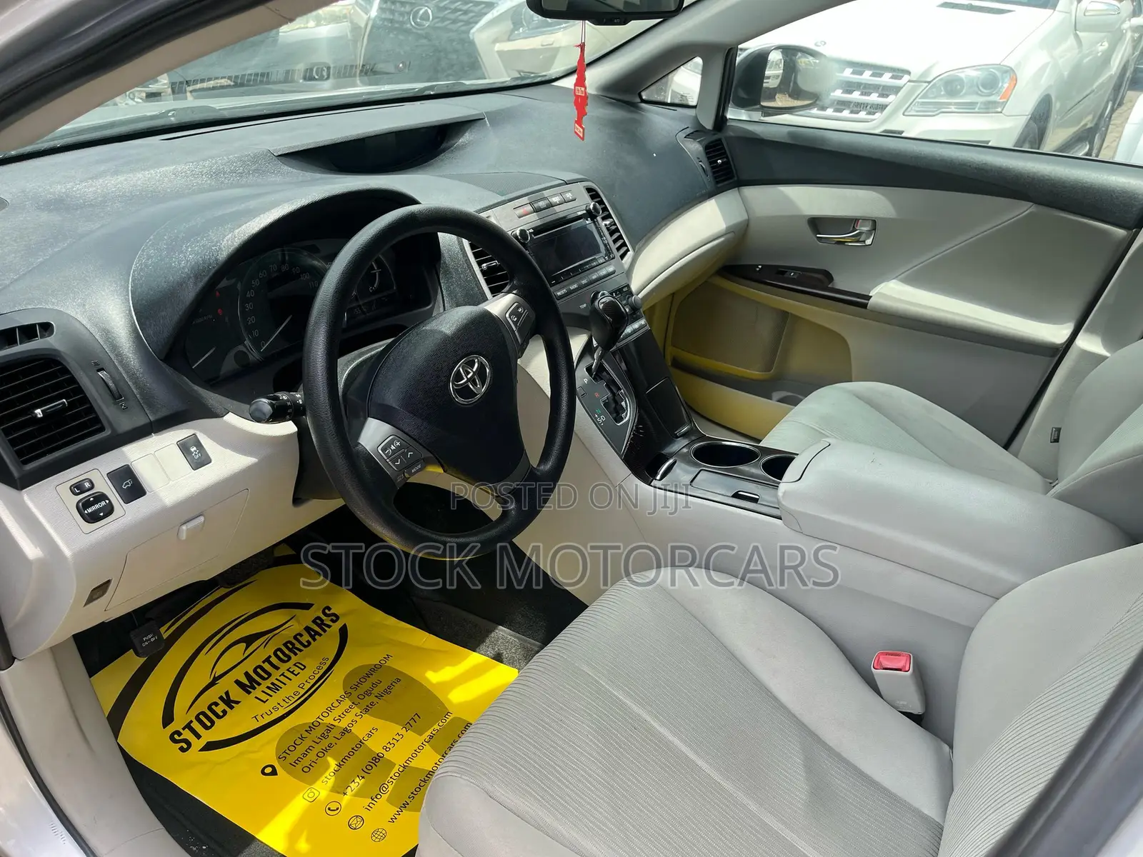Toyota Venza 2010 Silver