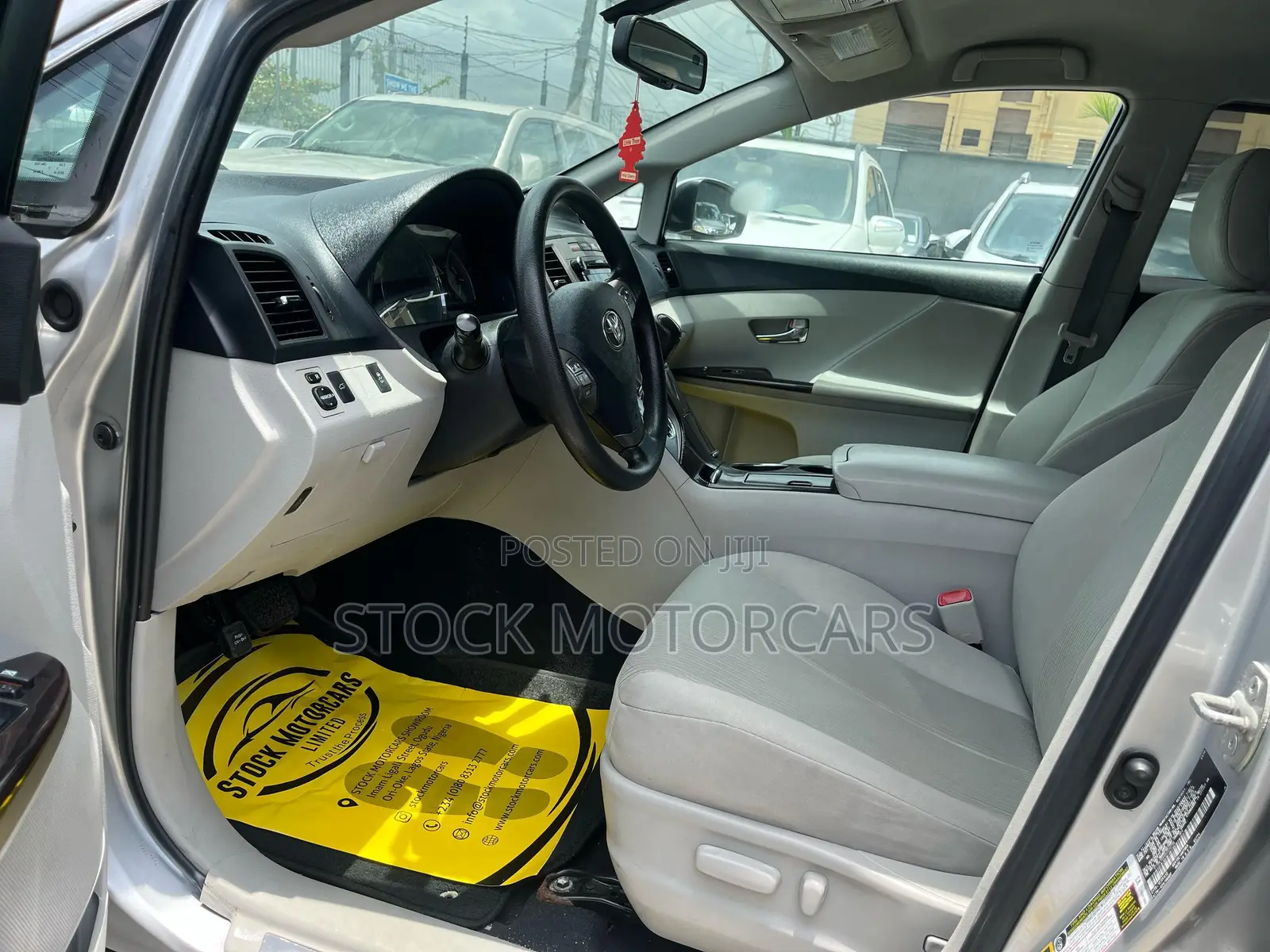 Toyota Venza 2010 Silver