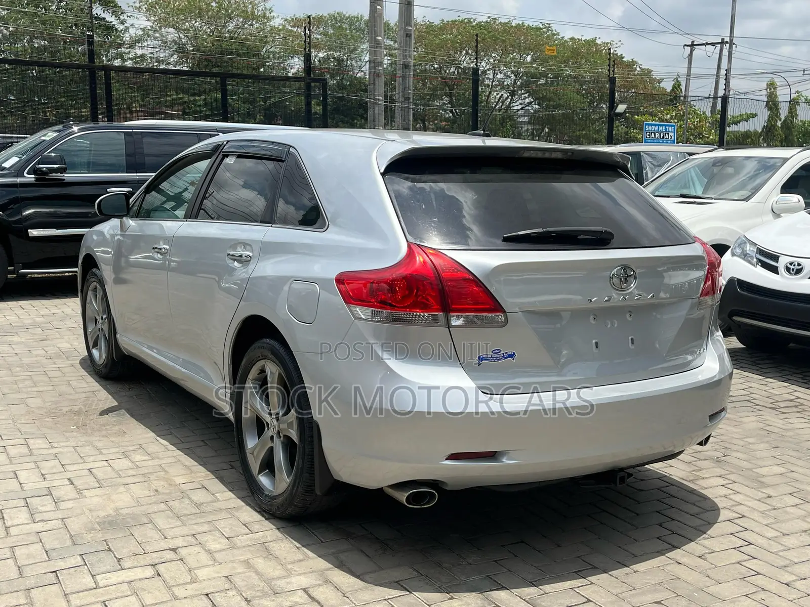 Toyota Venza 2010 Silver