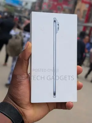 New Apple iPhone Air 256 GB Blue