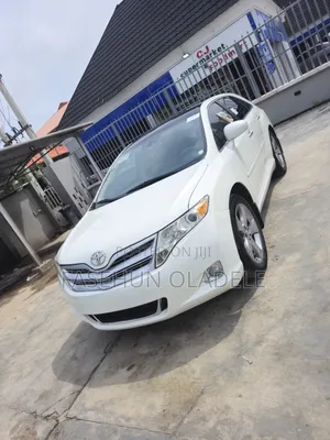 Toyota Venza V6 AWD 2010 White