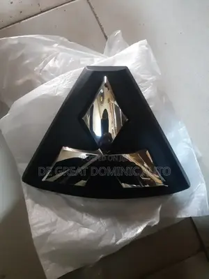 Frintfront Grille Logo for Mitsubishi Montero Pajero Sport New Model
