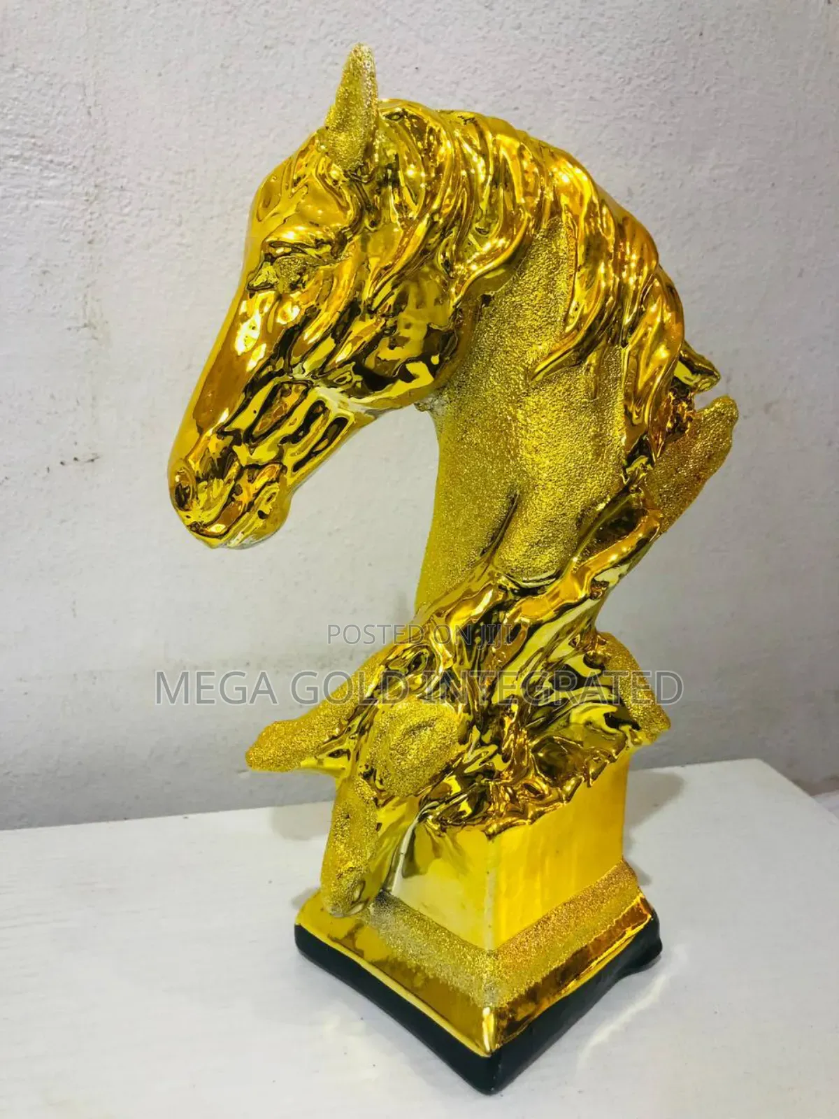 Golden Head Horse