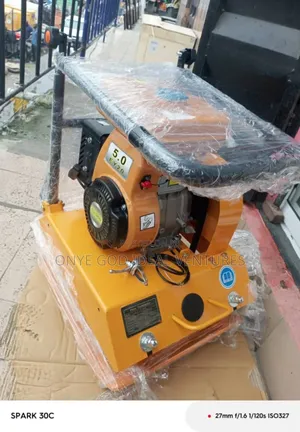 C-90 Plate Compactor Machine