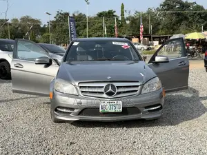 Mercedes-Benz C300 2011 Gray