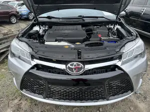 Toyota Camry XSE 4dr Sedan (3.5L 6cyl 6A) 2015 Silver