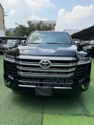 Toyota Land Cruiser LC300 2024 Black