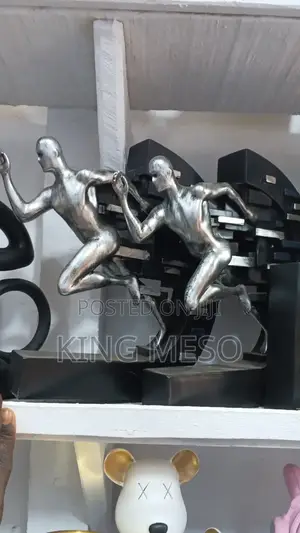 Super Figurine Available