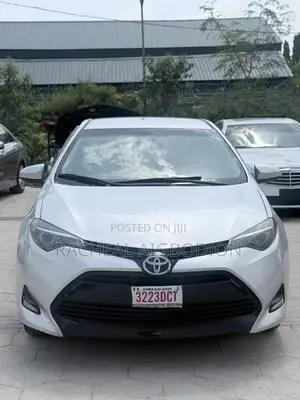 Toyota Corolla 2018 Silver