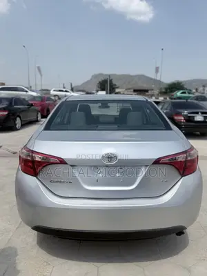 Toyota Corolla 2018 Silver
