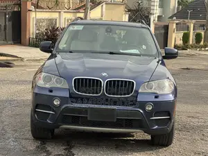BMW X5 xDrive35i AWD (3.0L 6cyl 8A) 2012 Blue