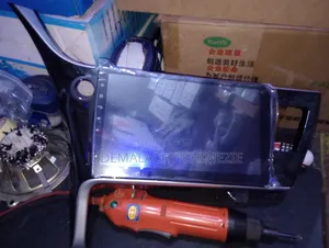 Android Screen for Toyota Corolla 2012 to 2018 With Reverse Camera