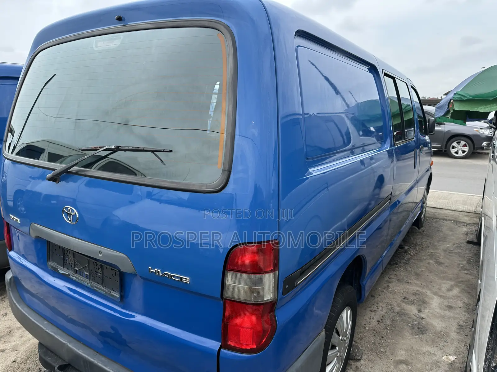 Toyota HiAce 2006 Blue