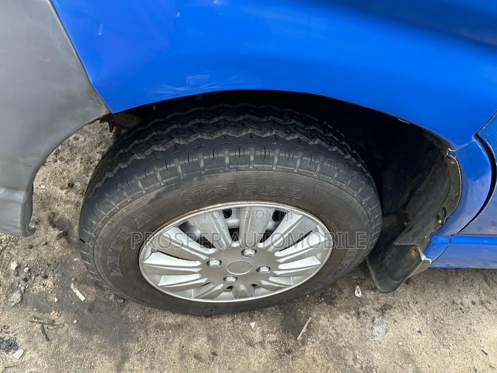Toyota HiAce 2006 Blue
