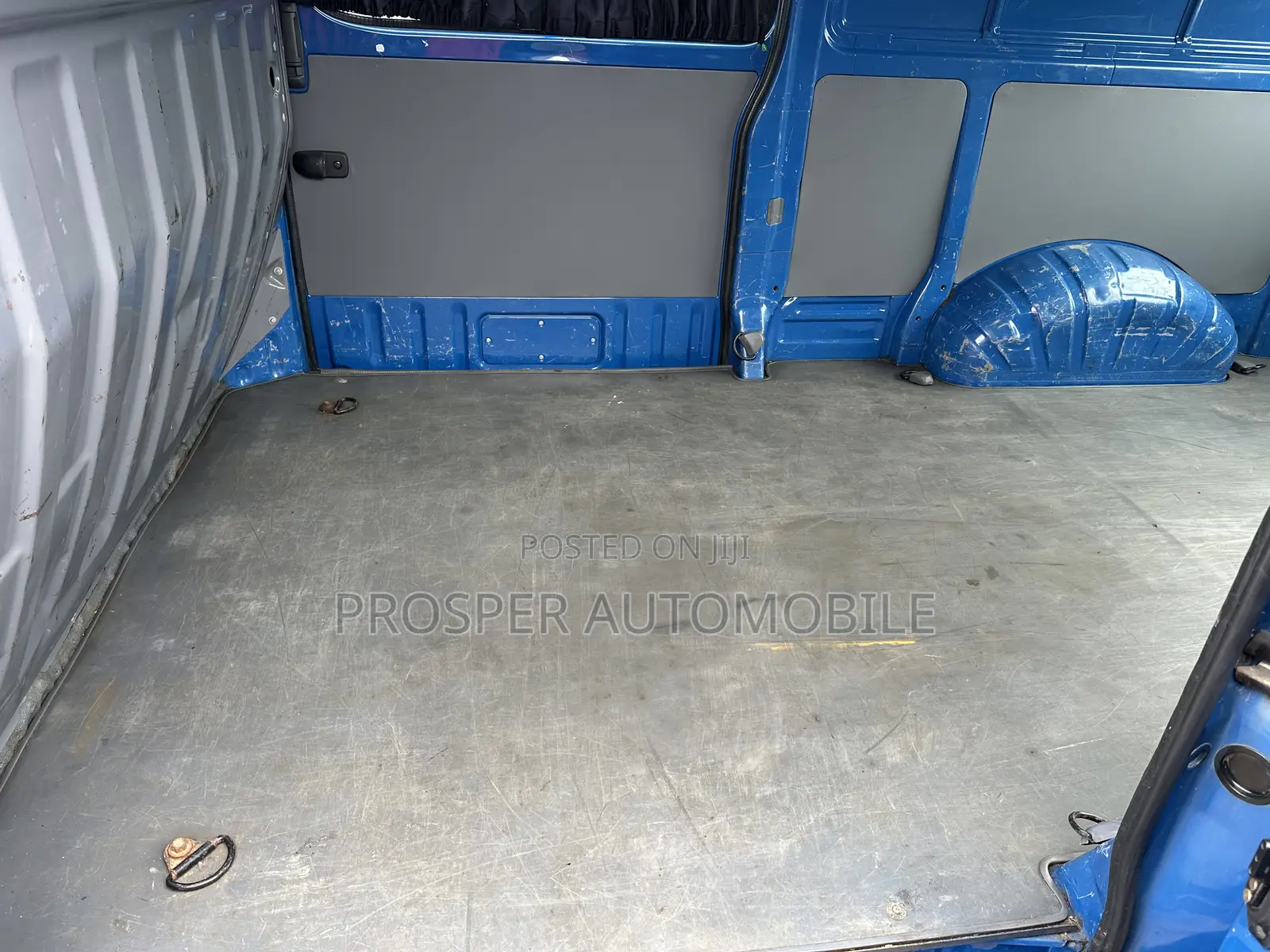Toyota HiAce 2006 Blue