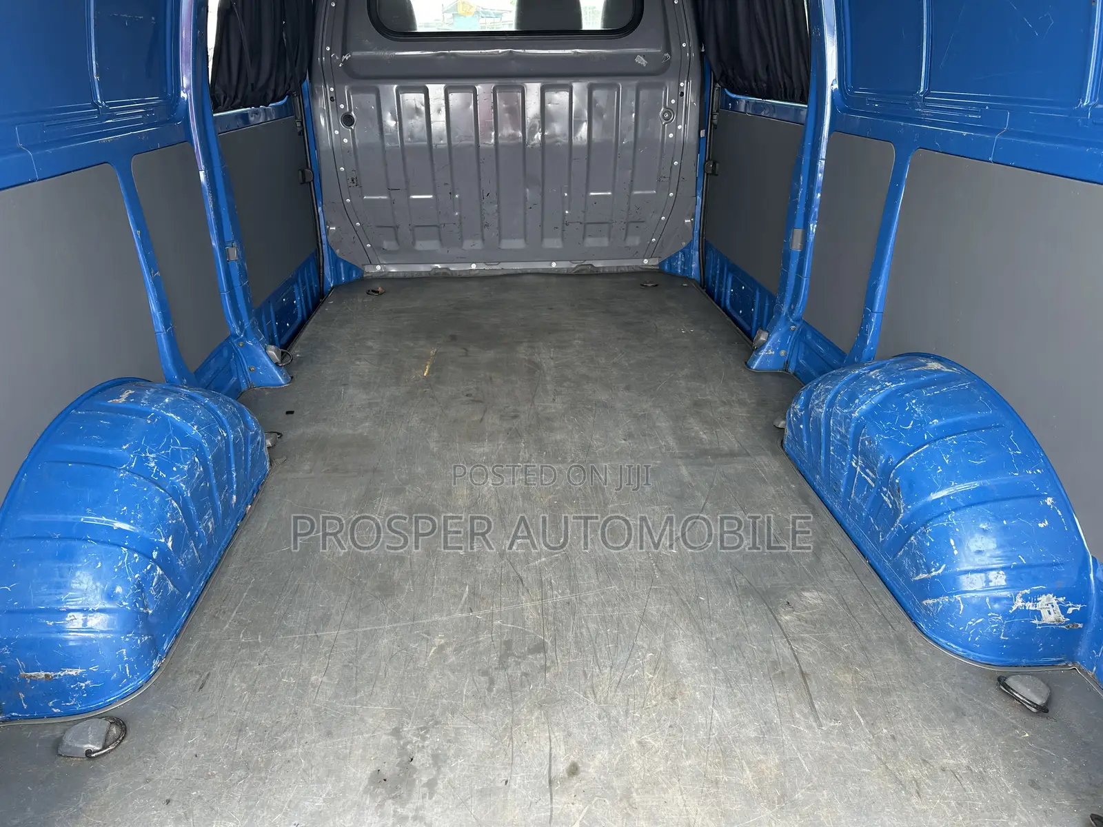 Toyota HiAce 2006 Blue