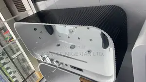 Jacuzzi Bathtub