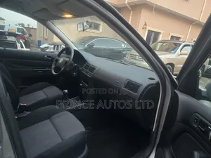 Volkswagen Golf 1.6 2003 Silver