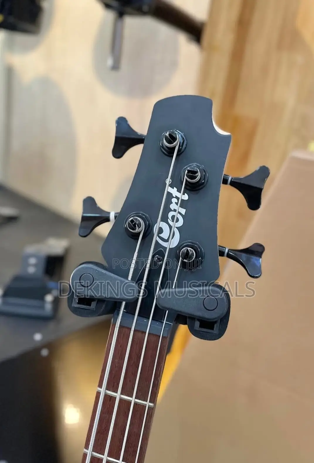 Cort Action Dlx As 4 Strings Bass Guitar - Active
