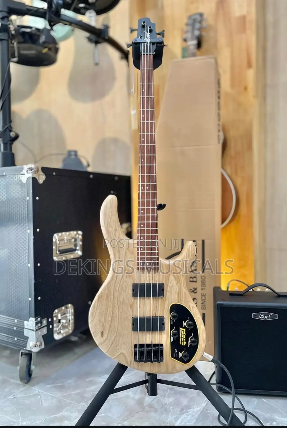Cort Action Dlx As 4 Strings Bass Guitar - Active