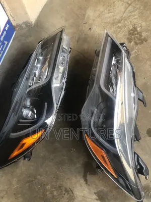 Head Light Toyota Camry 2015 L.E.D