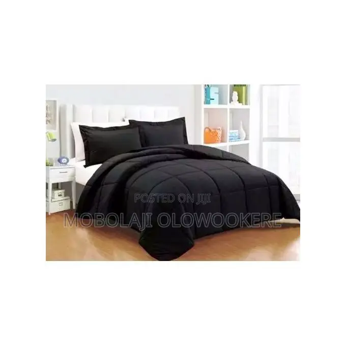 Plain Black Duvet Bedsheet and 4 Pillowcases