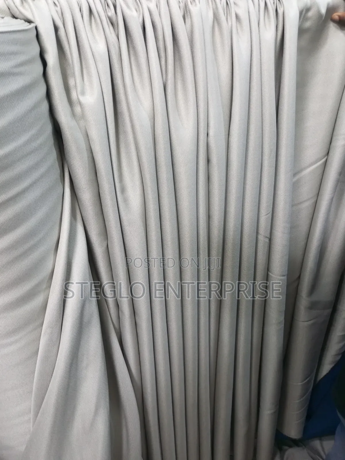 Proffesional Curtain Laundry Services
