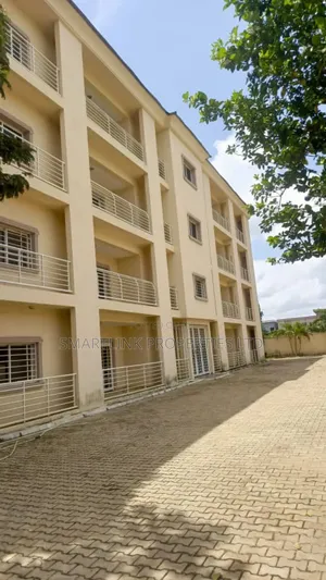 2bdrm Block of Flats in Kaura for sale