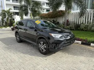 Toyota RAV4 LE AWD (2.5L 4cyl 6A) 2017 Black