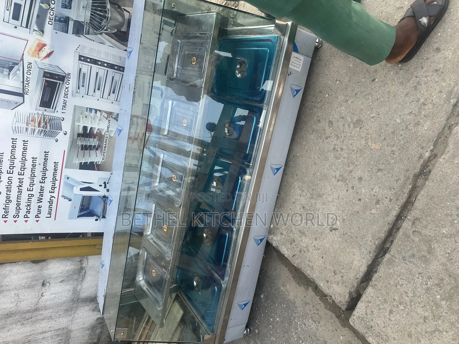 5 Plate Food Warmer/ Free Delivery
