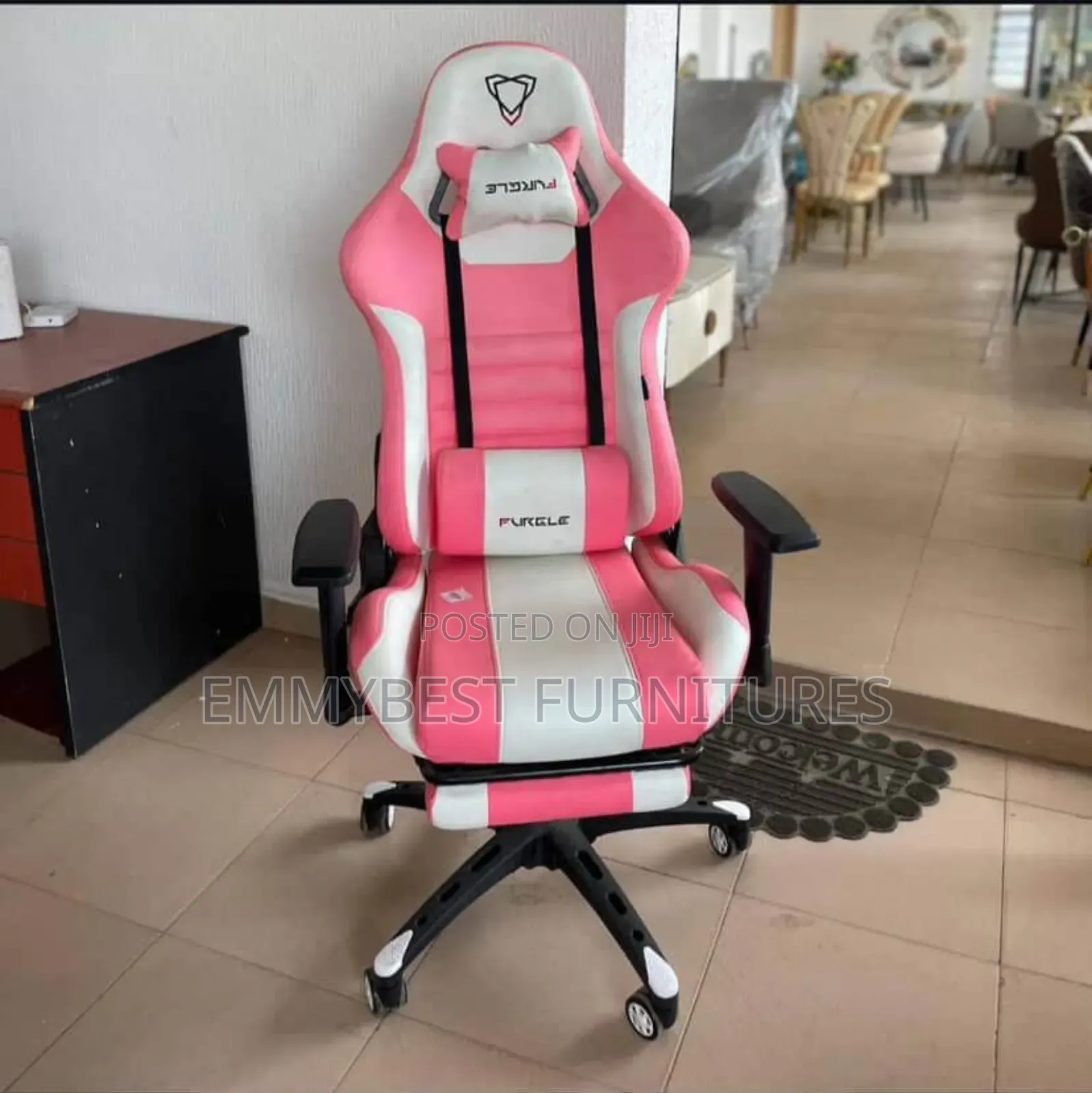 Executive Leather Gaming Chair.