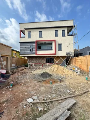 4bdrm Duplex in Inside An Estate, Maryland for sale