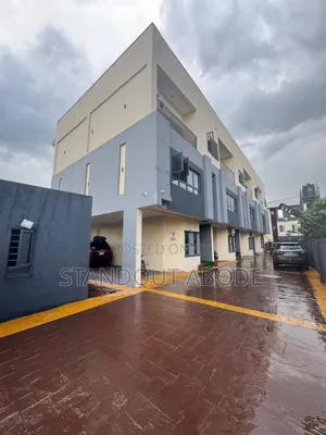4bdrm Duplex in Surulere for sale