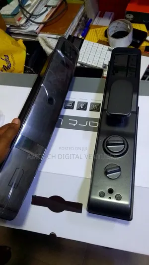 Tuya Smart Lock With Face Recognition and Remote