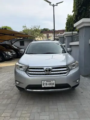 Toyota Highlander 2013 Silver